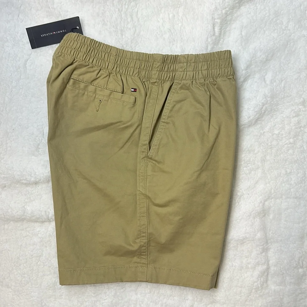 NWT .SIZE-M..97%COTTON..TOMMY-HILFIGER—Tan Flat Front Shorts - Picture 11 of 13
